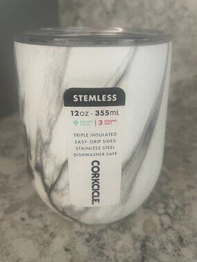 CORKCICLE STEMLESS WINE MUG WITH LID SNOWDRIFT 12 OZ. NWT - NO BOX